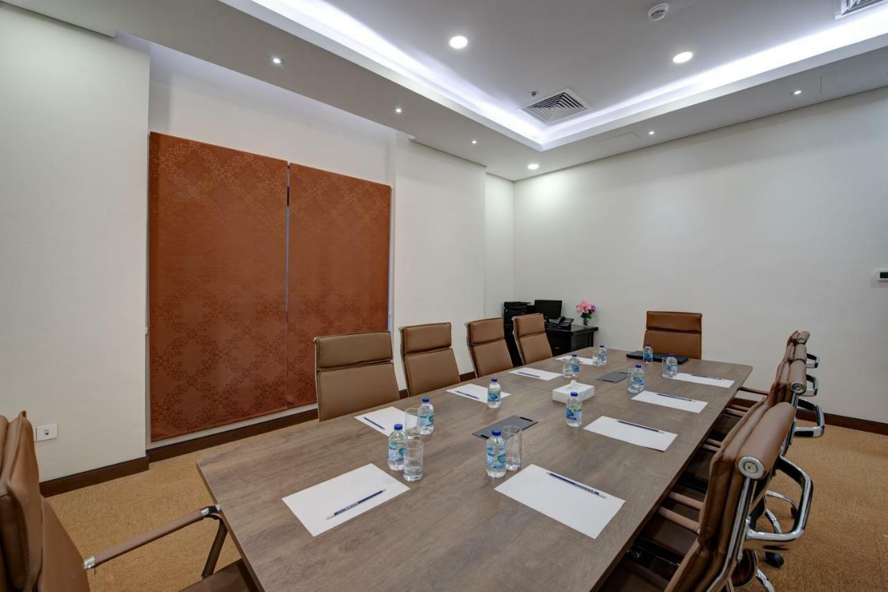 Center Hotel Sharjah Exterior photo