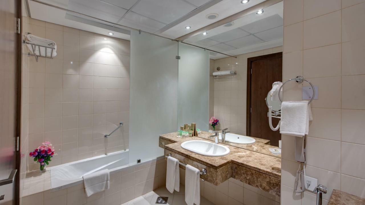 Center Hotel Sharjah Exterior photo